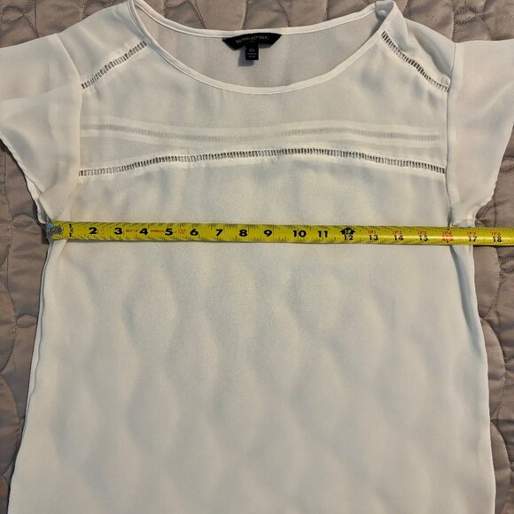 Banana Republic Factory Sheer Flutter Sleeve White Top Women XS - Picture 5 of 7